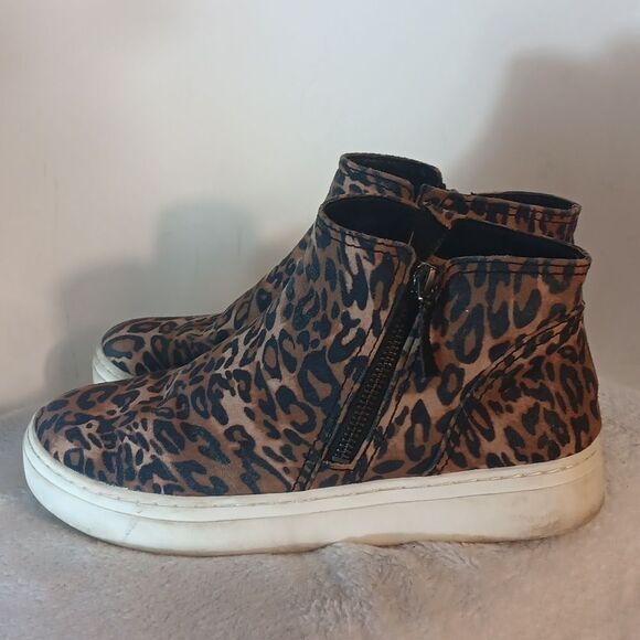 Brown Animal Print High-Top Sneakers with Zip Closure - Picture 6 of 6
